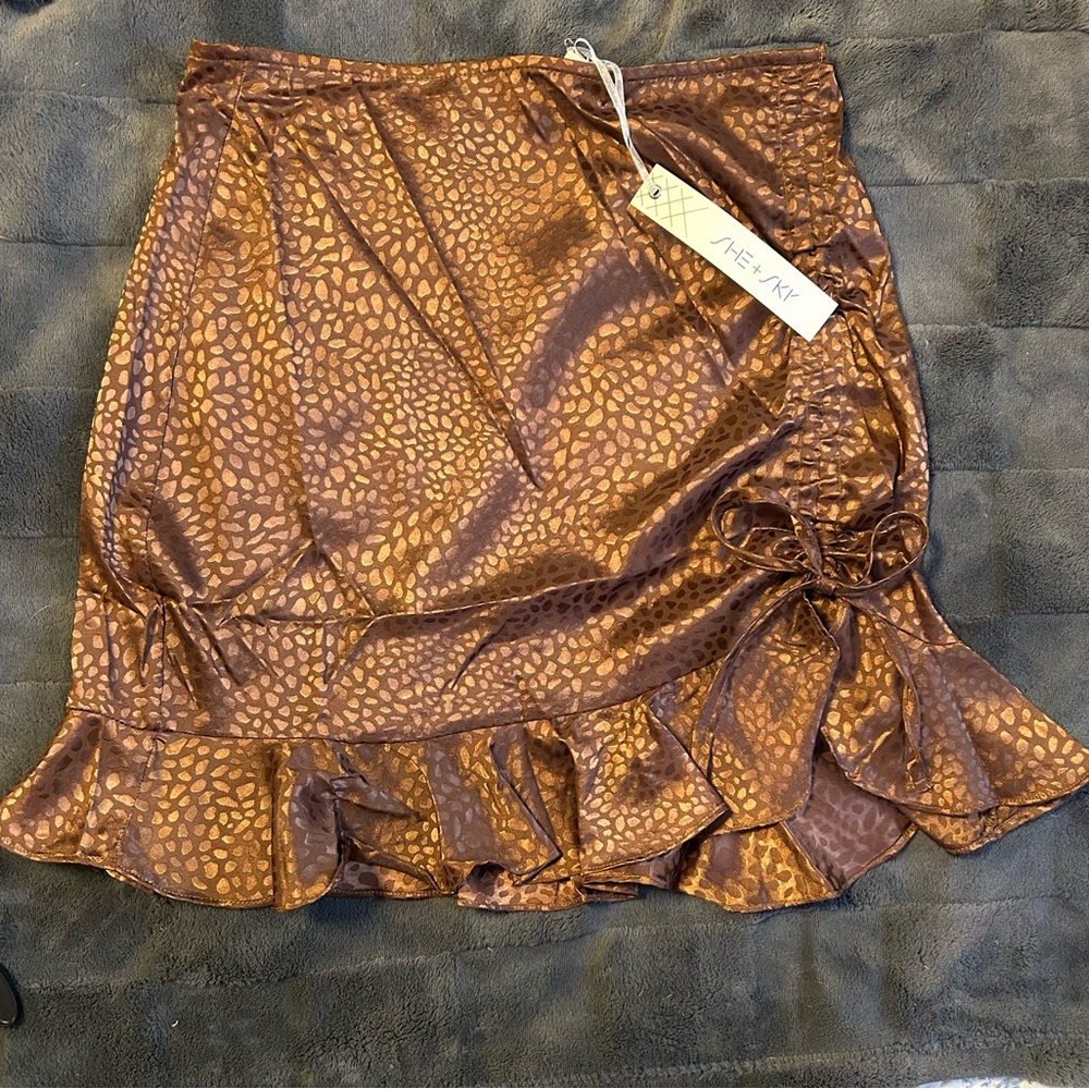 She + Sky Leopard Print Ruffle Mini Skirt